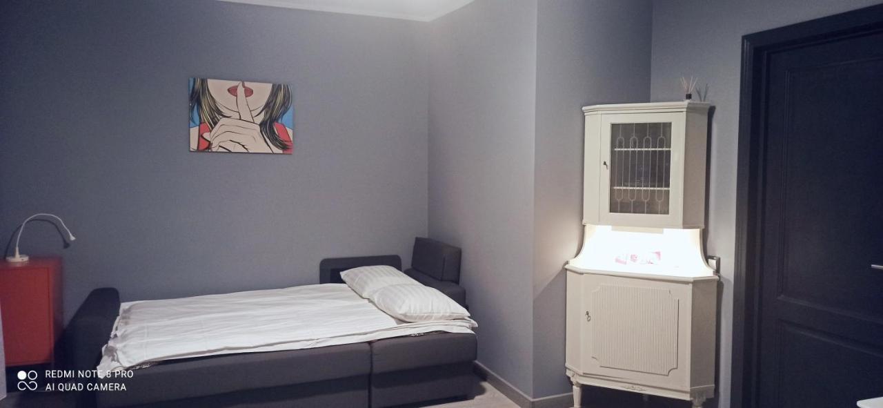Căn hộ Old Town Airy 4 *